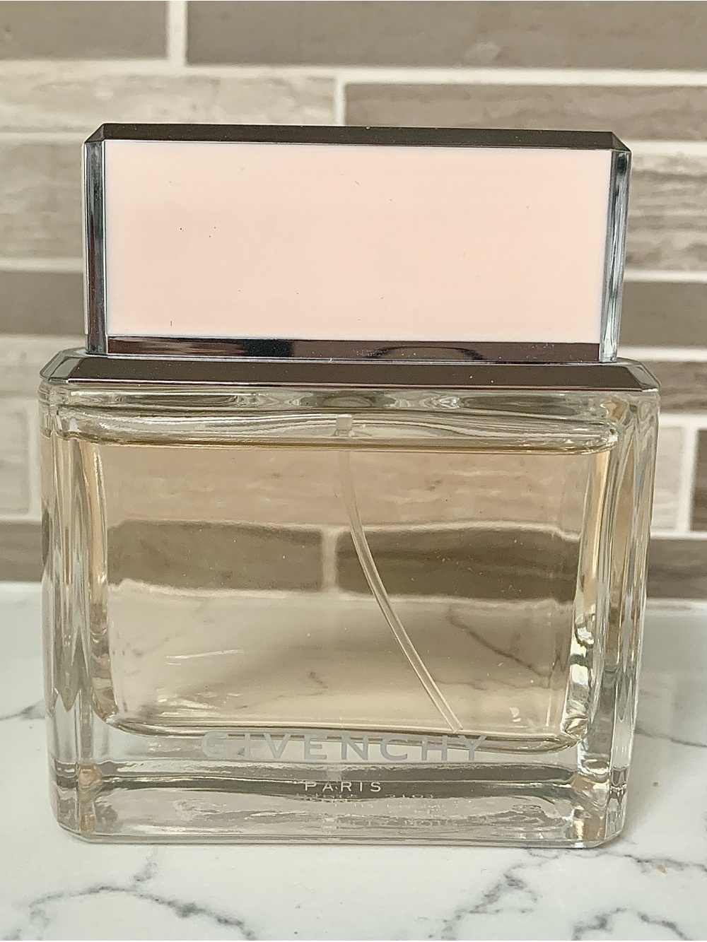 Givenchy Dahlia Noir Eau de Toilette Spray